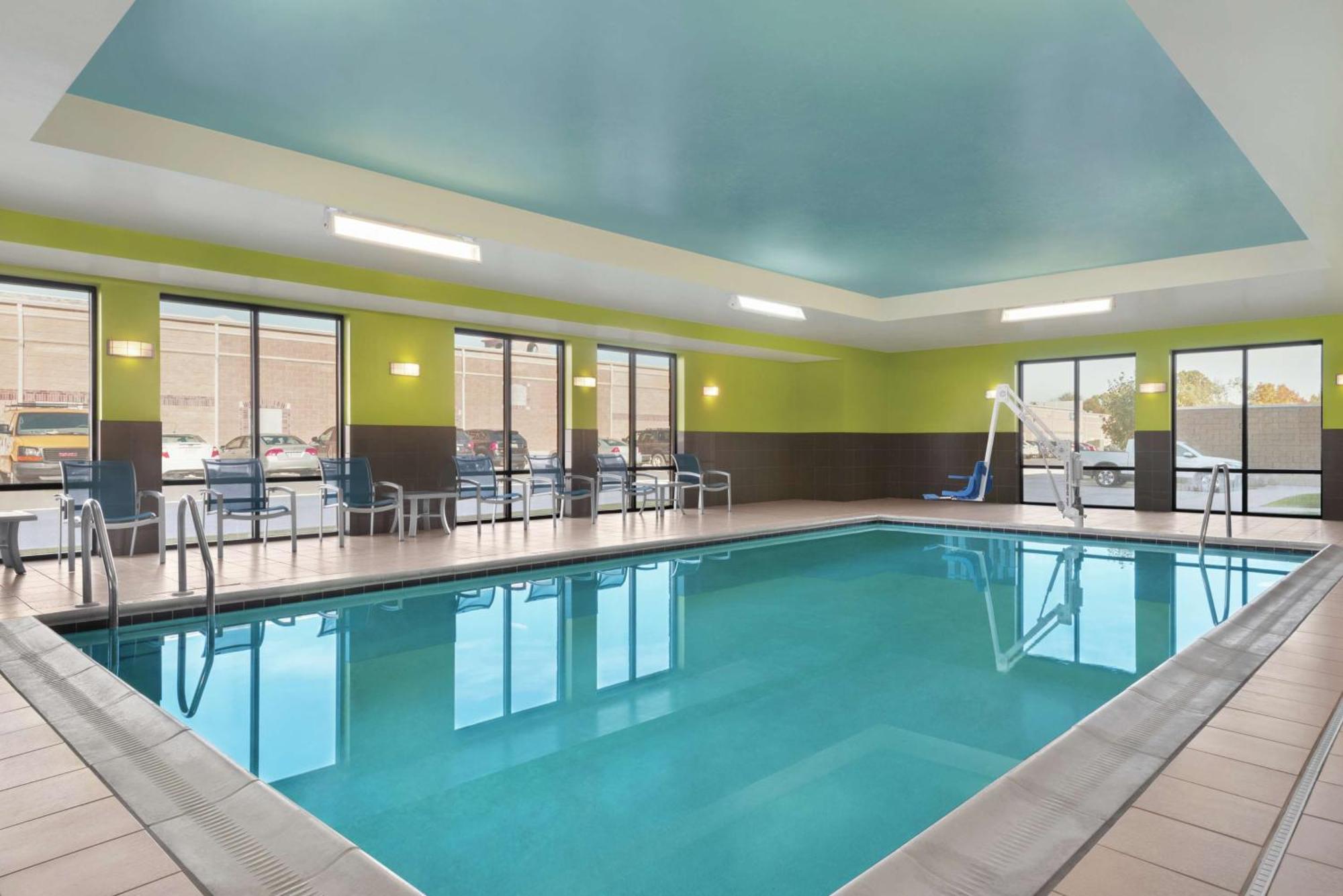 Hampton Inn & Suites Mishawaka/South Bend At Heritage Square Экстерьер фото