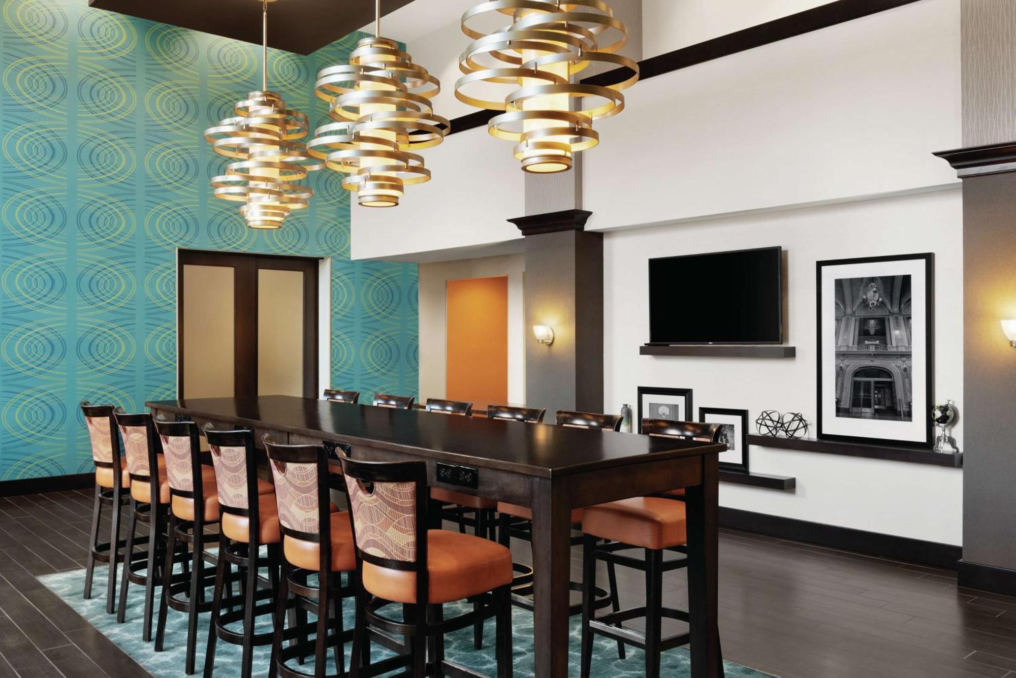 Hampton Inn & Suites Mishawaka/South Bend At Heritage Square Экстерьер фото