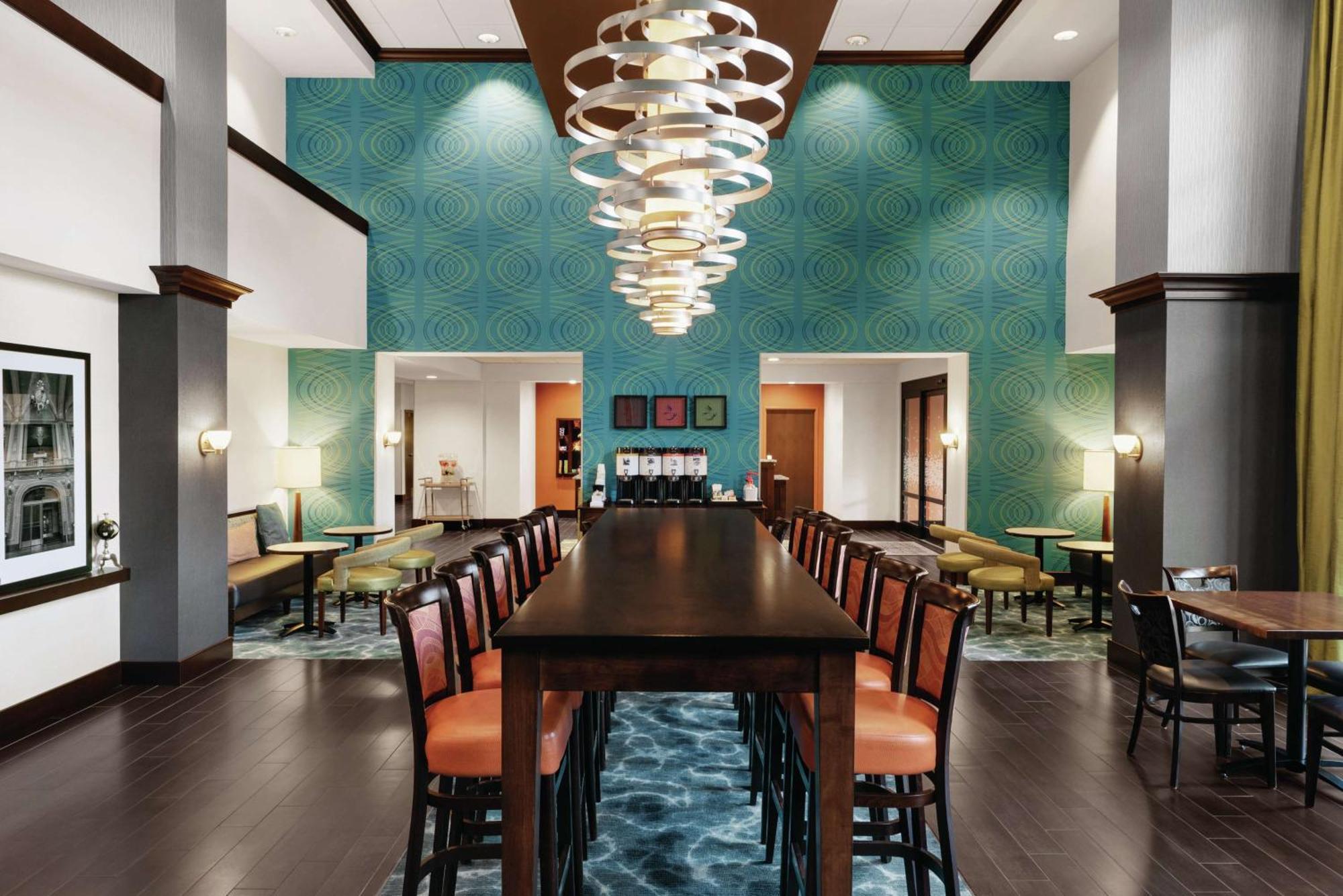 Hampton Inn & Suites Mishawaka/South Bend At Heritage Square Экстерьер фото